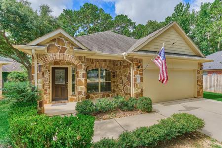 13211 Salem Circle