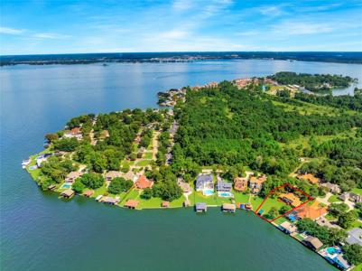 142 Lakeside Drive