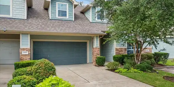 2828 Sand Dune Drive