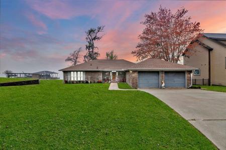 493 Mallard Point