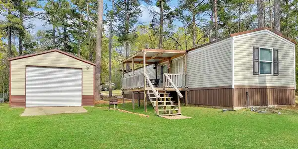 228 Bluejay Drive