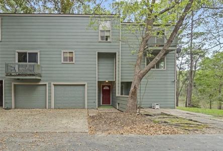 126 Villa Way