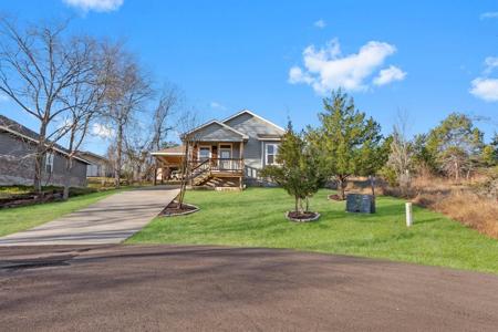 710 N Forest Cove Loop