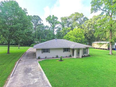 235 Lakeview Dr