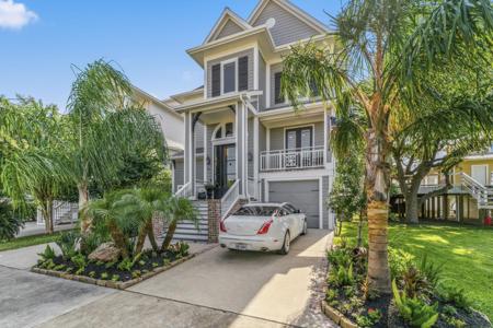 511 Bay Avenue