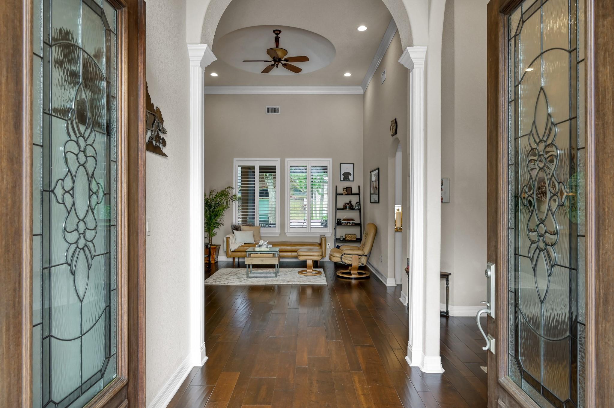 Image 4: GRAND FOYER &ndash;
Step through the elegant double doo