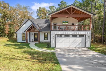 22437 Augusta Lane