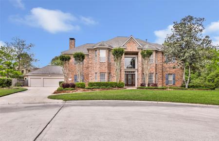 6123 Soaring Pine Court
