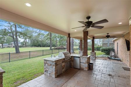 8326 Atascocita Lake Way