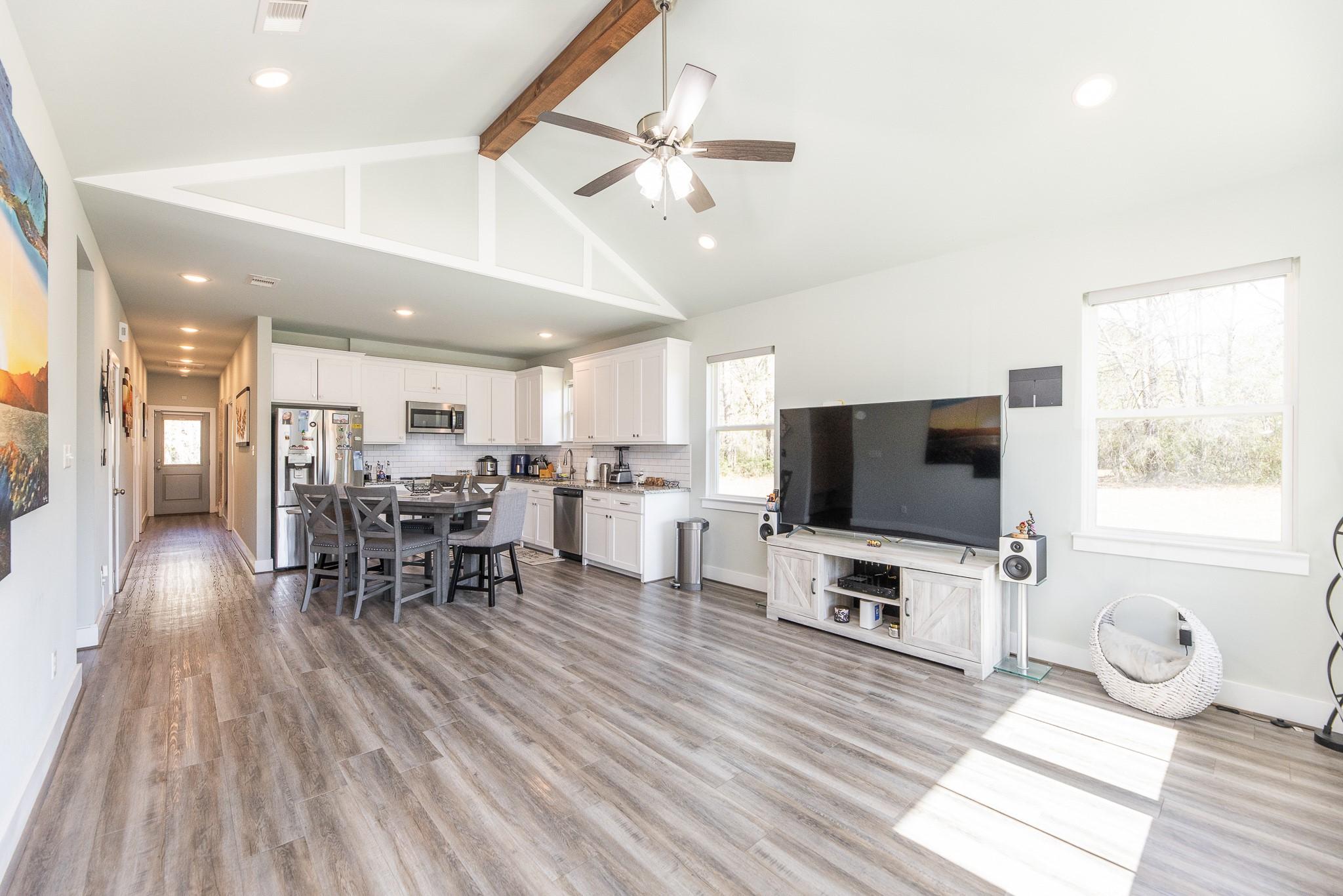 Image 4: Open Concept