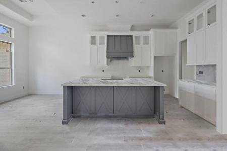 2203 Papoose Trail
