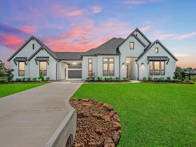 18 Woodland Creek Court