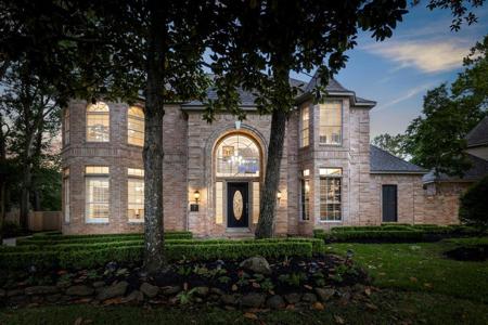 7 Wood Cove Drive