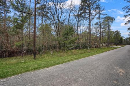 00 White Oak Drive