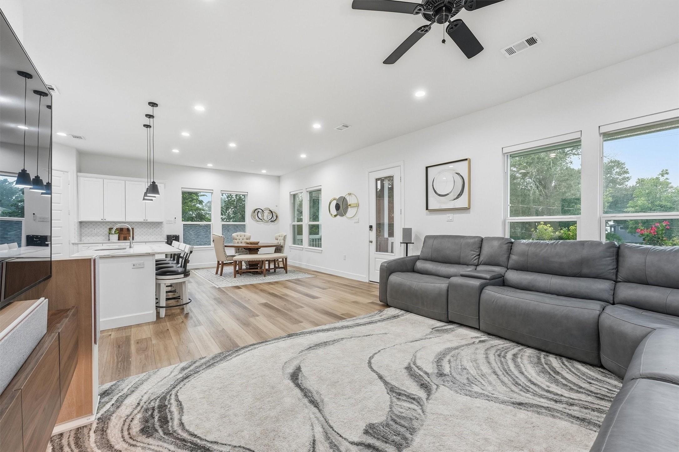 Image 4: An open floor-plan makes this home great for enter