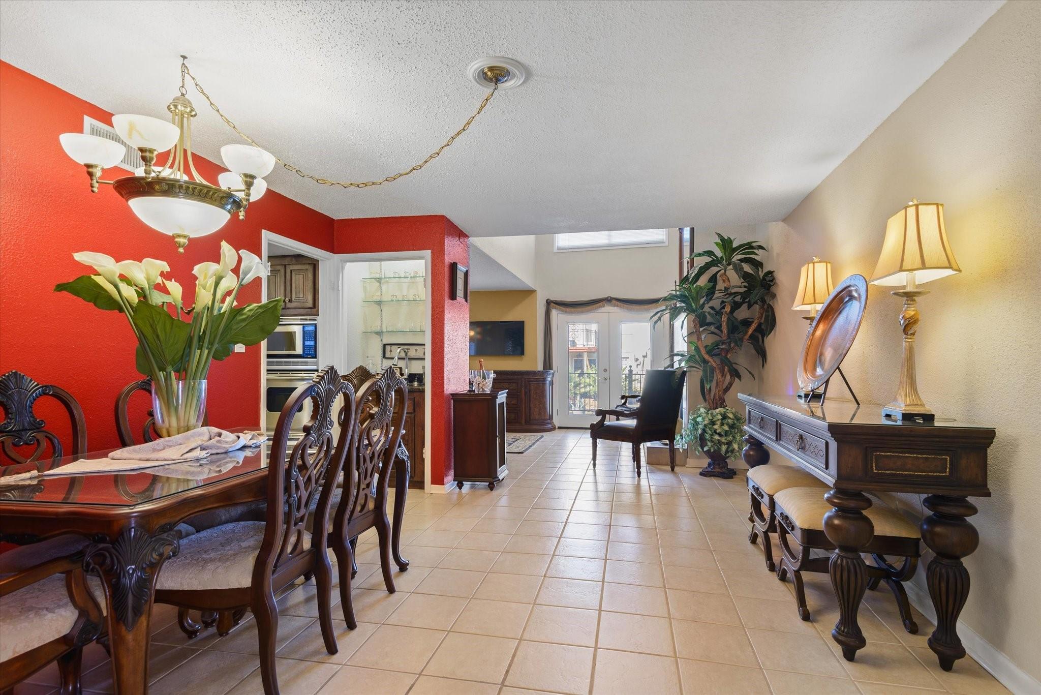 Image 3: Dining Room and Entryway