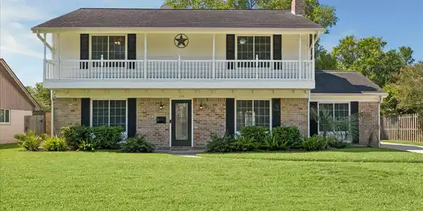 426 Pebblebrook Drive