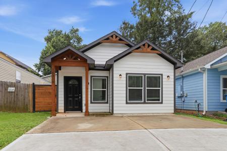 16919 Balmoral