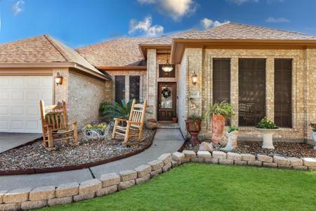 19310 Pine Cluster Lane
