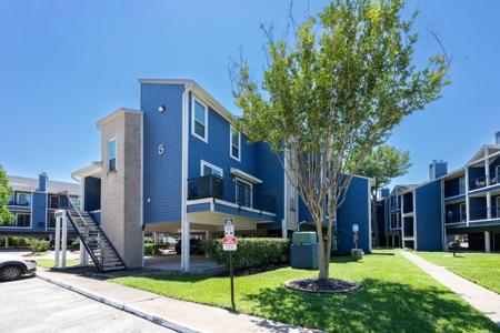 18511 Egret Bay Boulevard