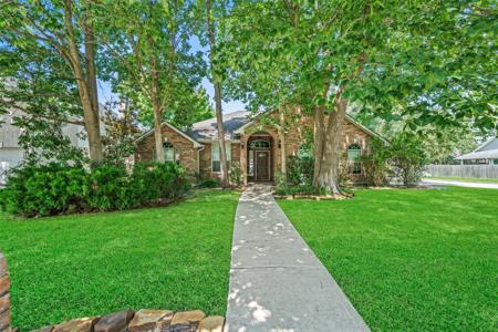 13322 Enchanted Way Drive