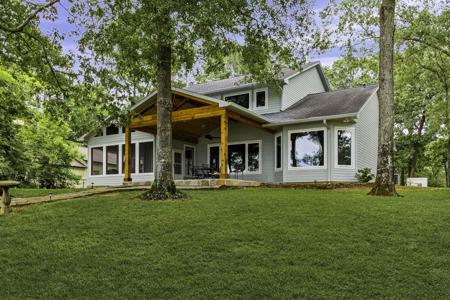 145 Island Drive