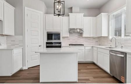 2200 King Mackerel Drive