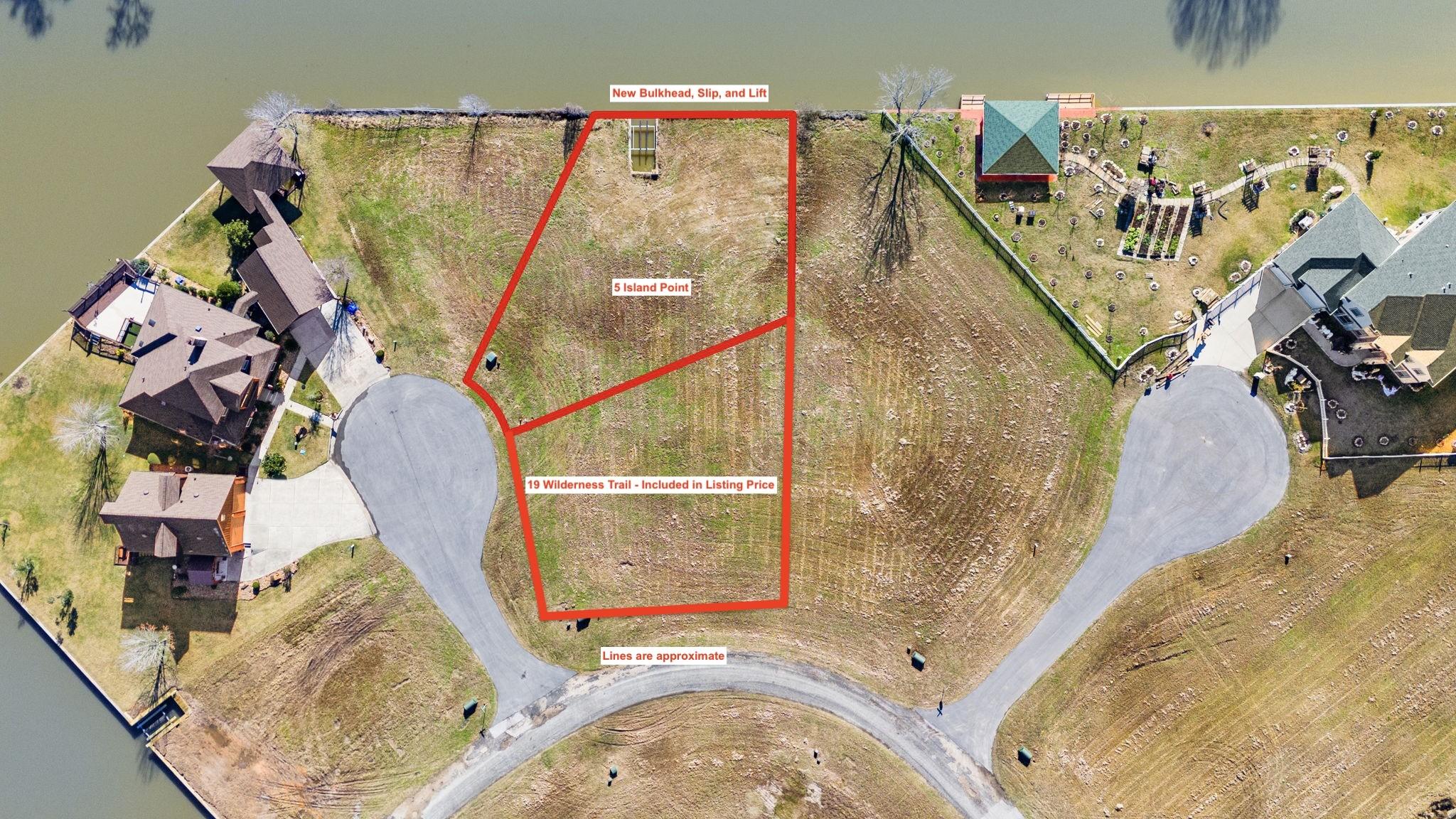 Image 3: 2 platted lots are being sold together. LOTS of sp