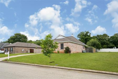 5110 Lakeshore Drive
