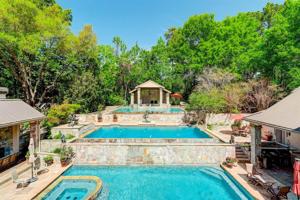 1 Deer Ridge Estates Boulevard