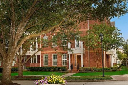 2 Islewood Boulevard