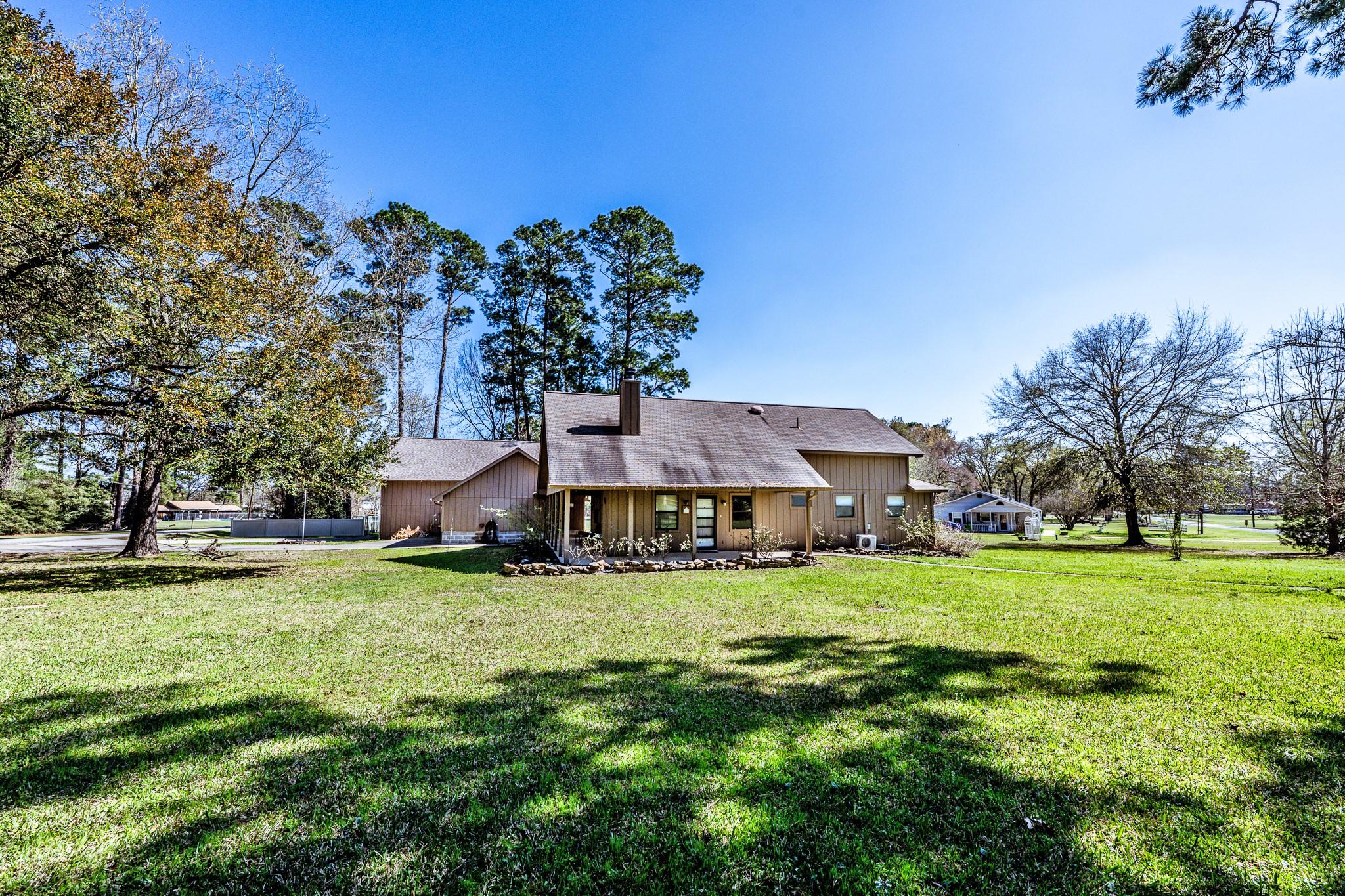 Image 2: Front View of home.