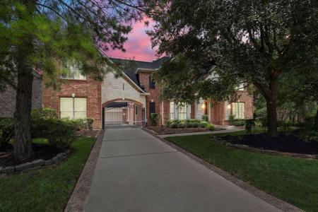 19 Mosaic Point Place
