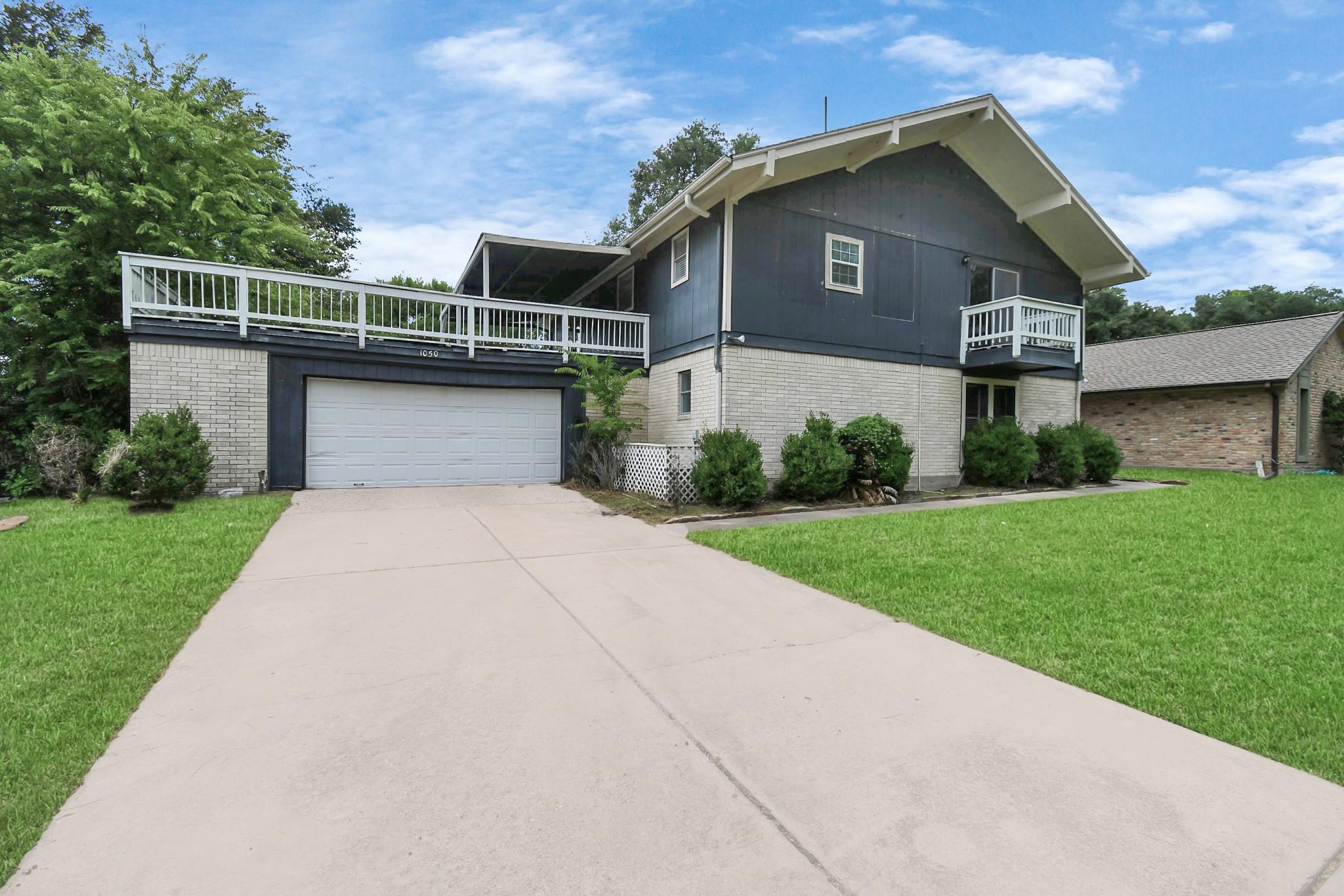 Image 1: Front Of House