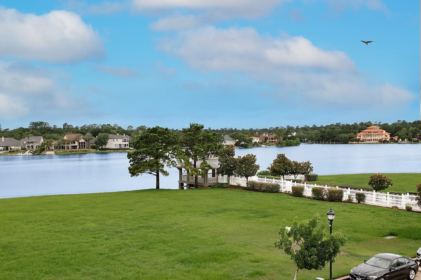 Image 2: Fabulous Lake Woodlands View with boat house.