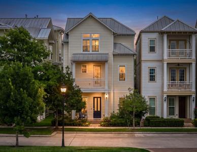 186 W Breezy Way