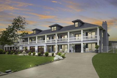 445 Laurel Cove W