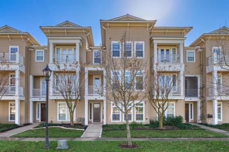 218 Breezy Way