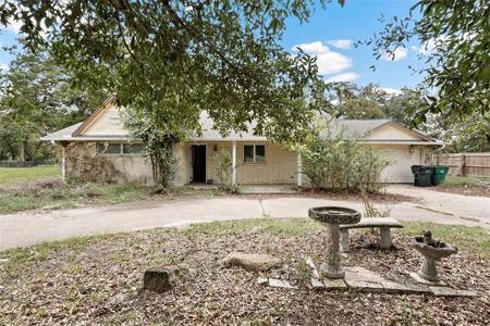 48 Golfview Drive