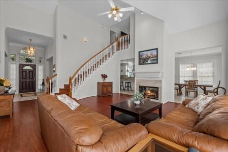 2417 Lakeside Drive