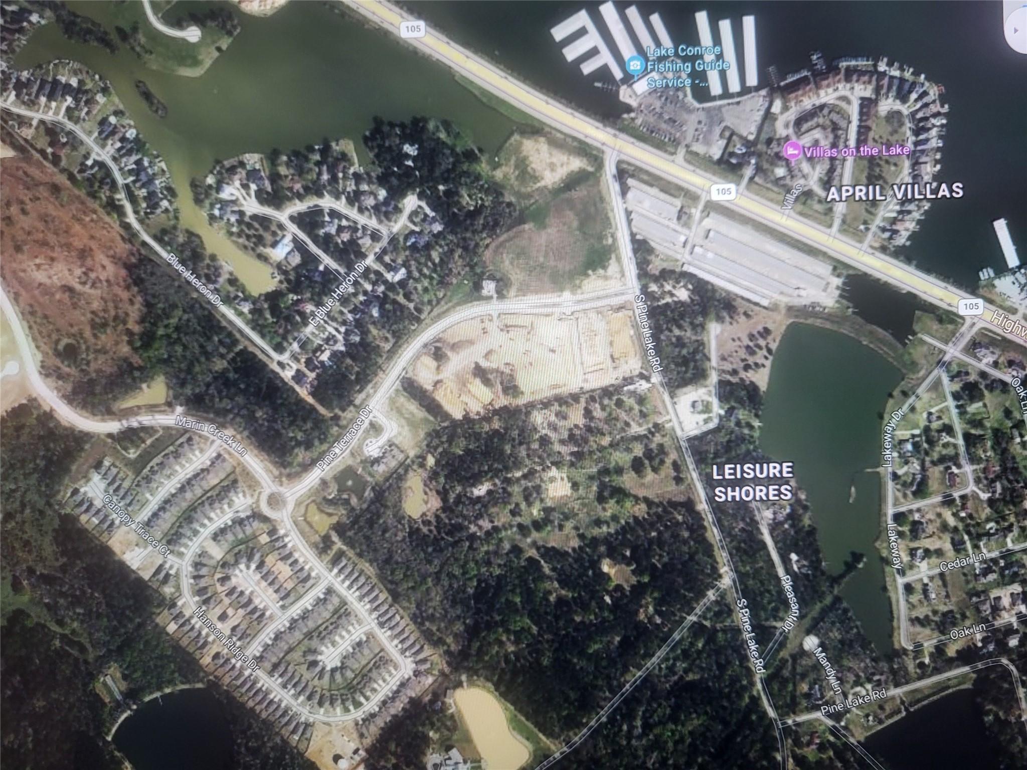 Image 4: Location to Lake Conroe's best amenities and resta