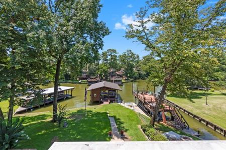 231 S Village Cove Loop
