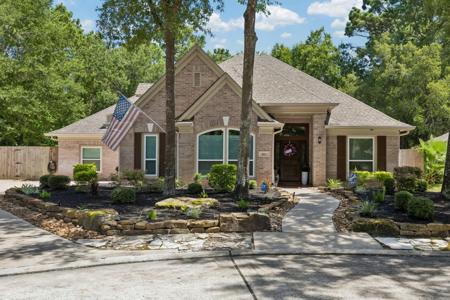 2102 Hickory Village Circle