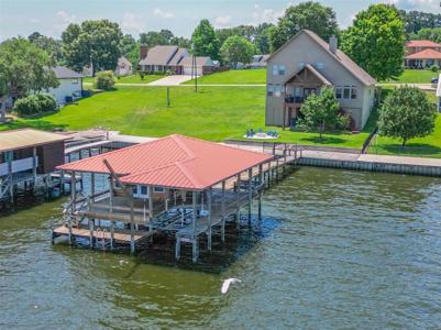 530 Lakeview Drive Loop