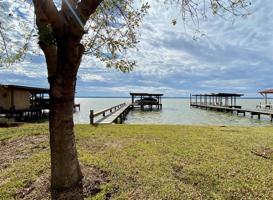 224 Lakeshore