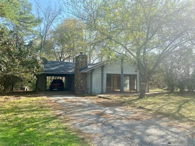 176 Twin Harbors Drive