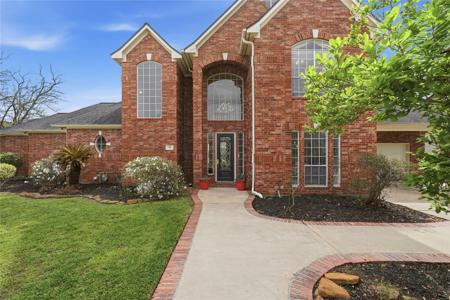 55 Monterrey Road E