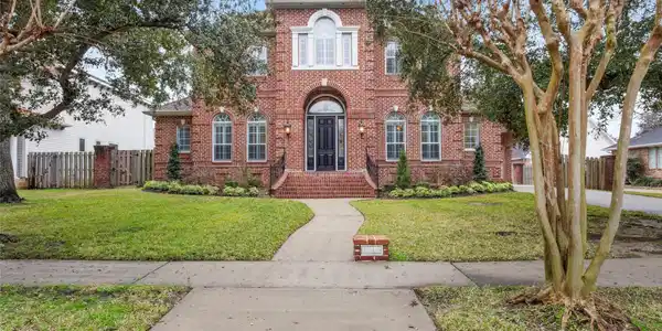 1214 Bluebonnet Drive