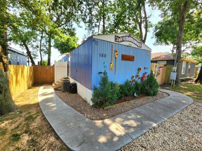 160 Cove Lane