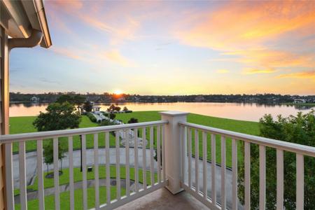 210 W Breezy Way